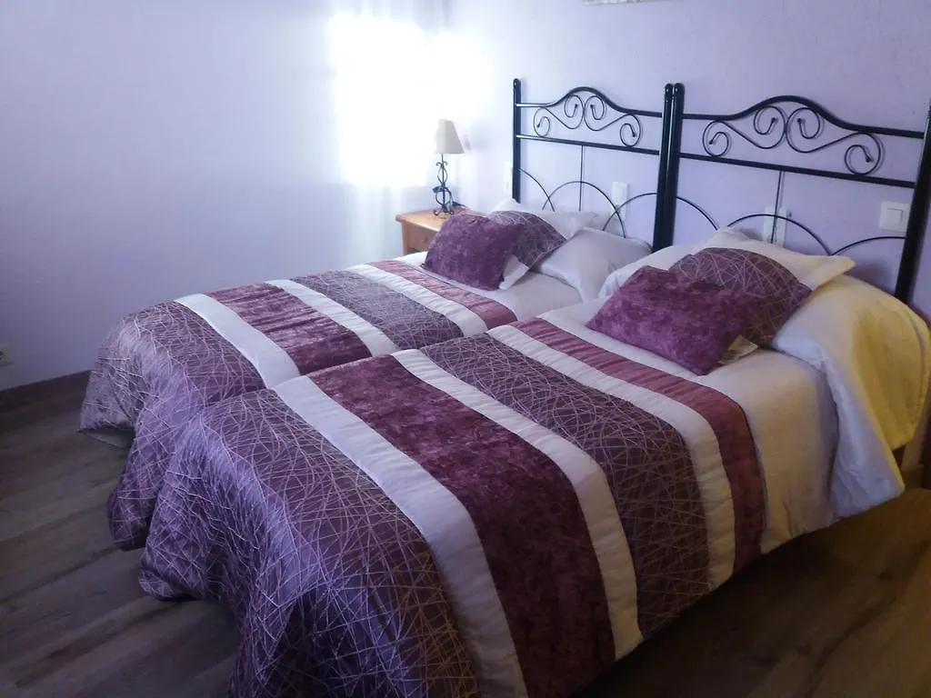 Casa Rural Moli De Fornols Guest house