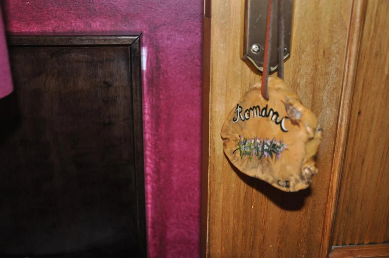 Casa Rural Moli De Fornols Guest house
