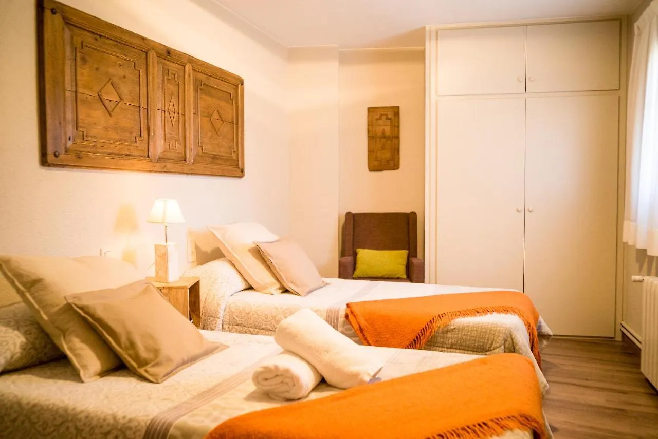 Casa Rural Moli De Fornols Guest house